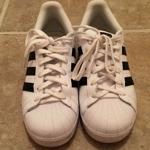 Adidas superstars